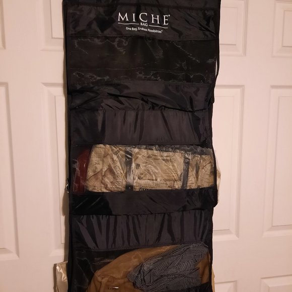 Michie bags and hanging storage - Picture 1 of 8
